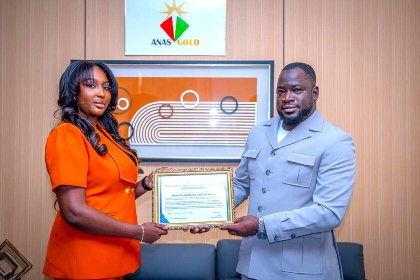 Sahal-Tech-felicite-Nelly-Miloungou-premiere-Burkinabe-certifiee-Program-Manager-par-Microsoft
